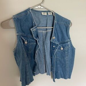 vintage gap jean vest!